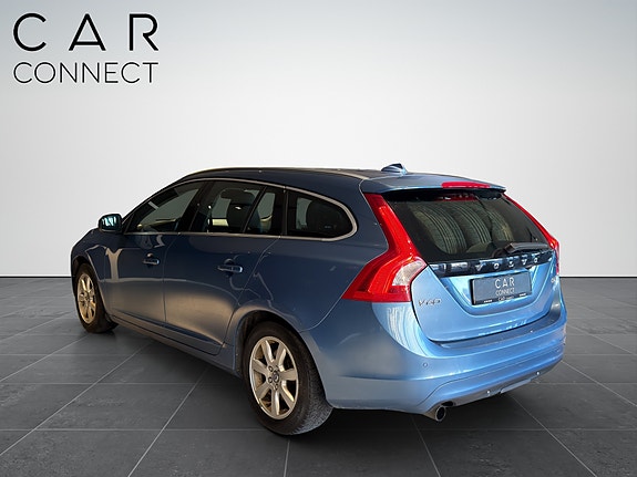 Volvo V60 16 of 30