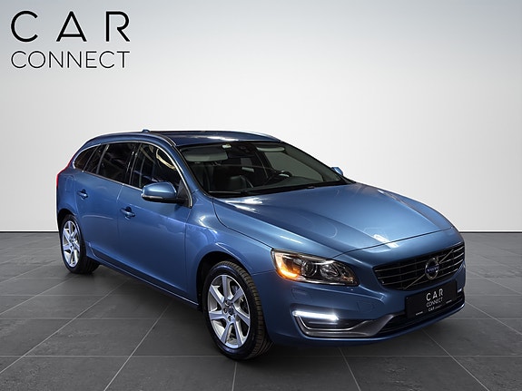 Volvo V60 3 of 30