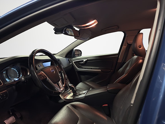 Volvo V60 25 of 30