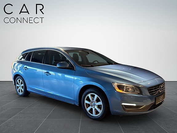 Volvo V60 13 of 30
