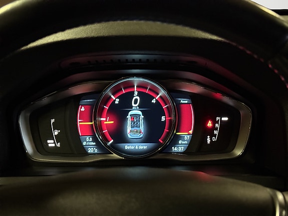 Volvo V60 27 of 30