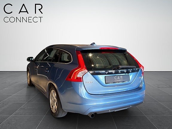 Volvo V60 17 of 30