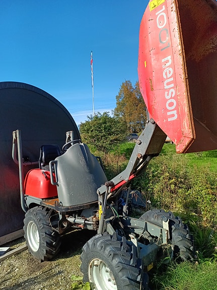 Neuson 1001 5 of 8