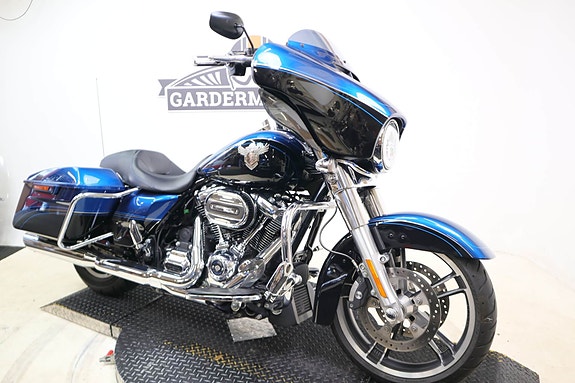 Harley-Davidson Street Glide Special Anniversary 107 17 of 20