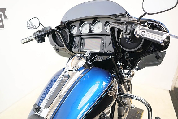 Harley-Davidson Street Glide Special Anniversary 107 4 of 20