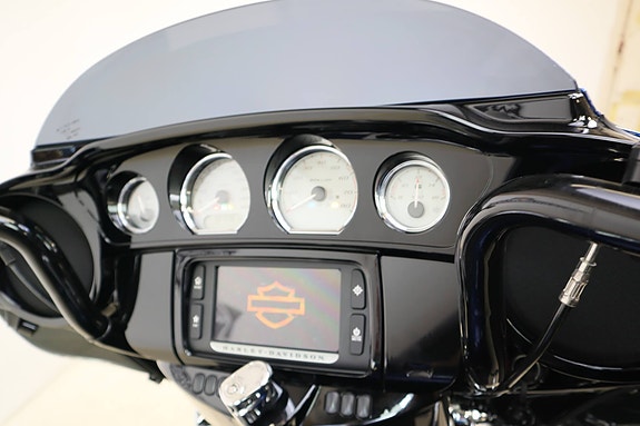 Harley-Davidson Street Glide Special Anniversary 107 6 of 20
