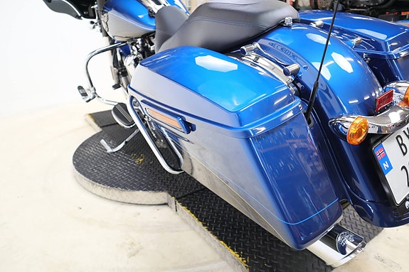 Harley-Davidson Street Glide Special Anniversary 107 9 of 20