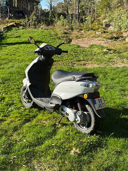 Derbi Boulevard 50 4 of 5