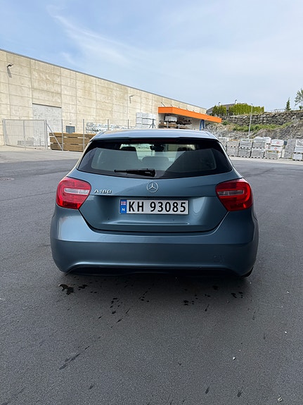 Mercedes-Benz A180 5 of 5