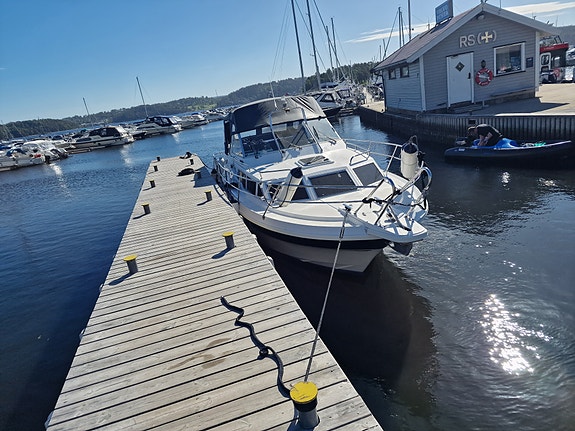 Scand 29 Baltic | 815 timer | Yanmar 290hk | Gummijolle m/4hk [4takt] på daviter 2 of 5