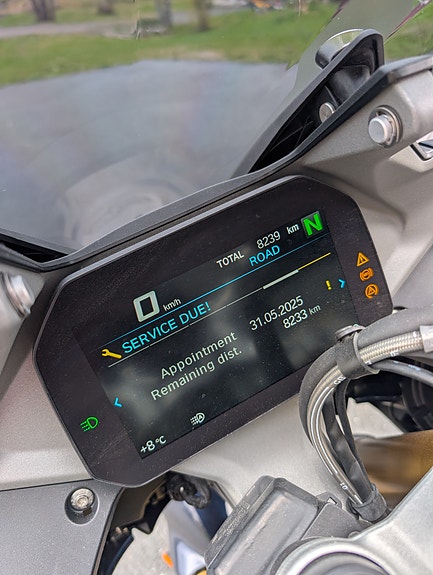 BMW R1250RS 12 of 13
