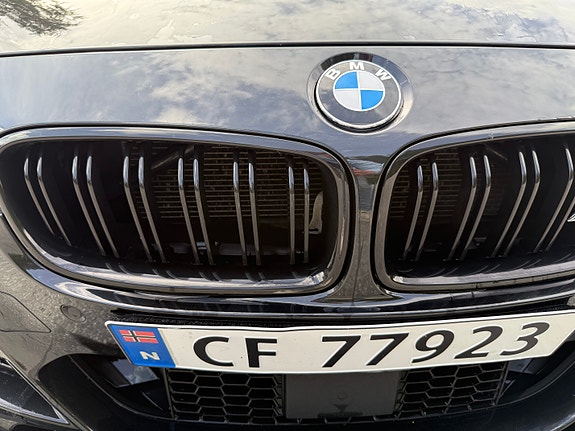 BMW 320d 25 of 30