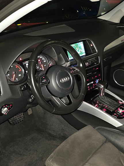 Audi Q5 3 of 21