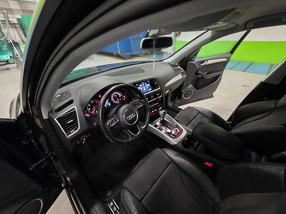 Audi Q5 13 of 21