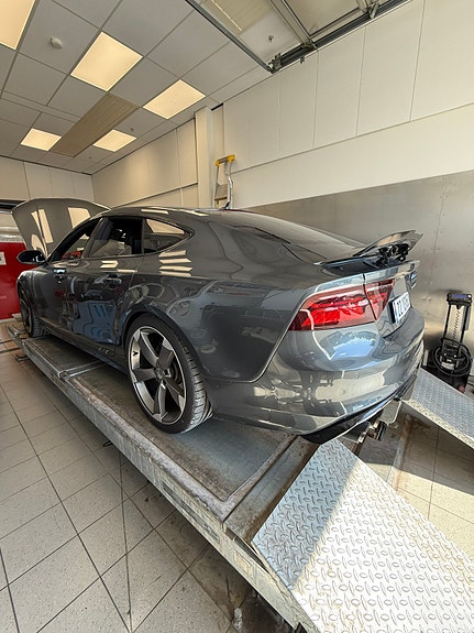 Audi A7 14 of 14