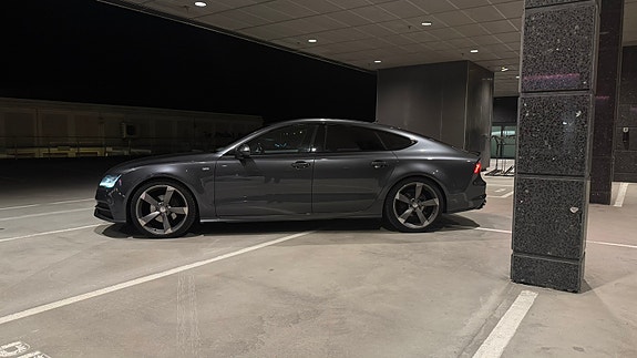 Audi A7 2 of 14