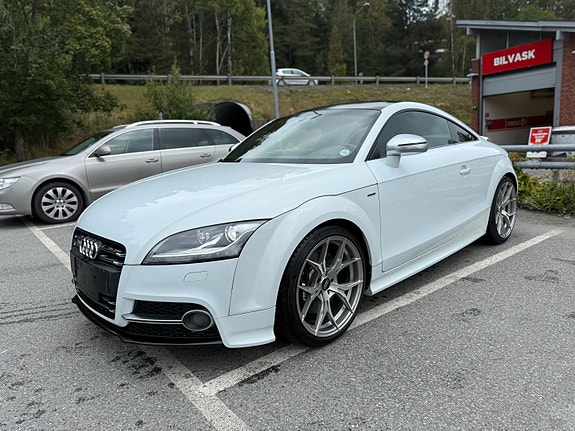Audi TT 2 of 27