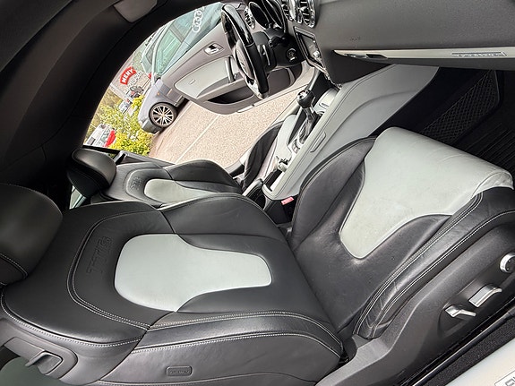 Audi TT 15 of 27