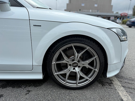 Audi TT 9 of 27