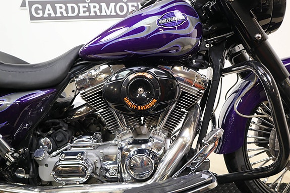 Harley-Davidson Road King Screamin Eagle 2 of 14