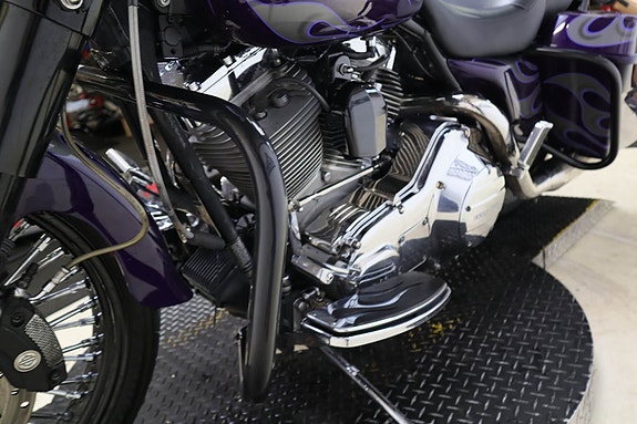 Harley-Davidson Road King Screamin Eagle 9 of 14