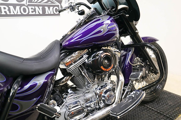 Harley-Davidson Road King Screamin Eagle 3 of 14