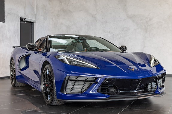Chevrolet Corvette 3 of 5
