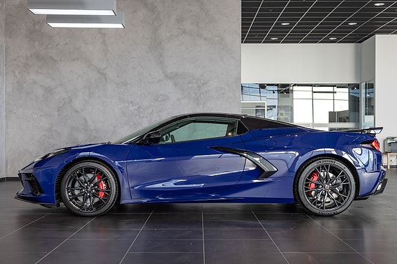 Chevrolet Corvette 4 of 5