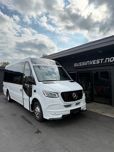 Mercedes-Benz Sprinter 519CDI - 16+1 - Luksuriøs turbuss 2 of 5