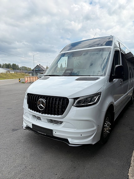 Mercedes-Benz Sprinter 519CDI - 16+1 - Luksuriøs turbuss 3 of 5