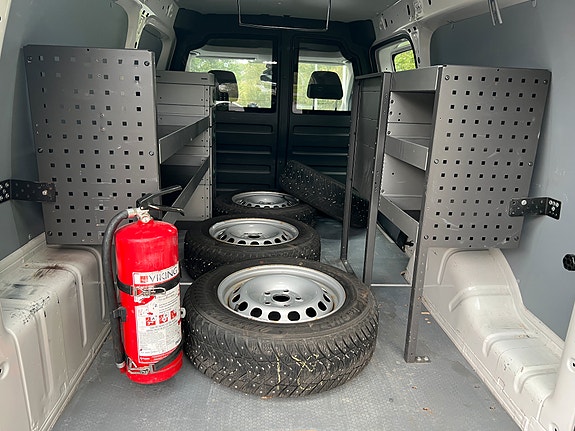 Volkswagen Caddy Maxi 16 of 18