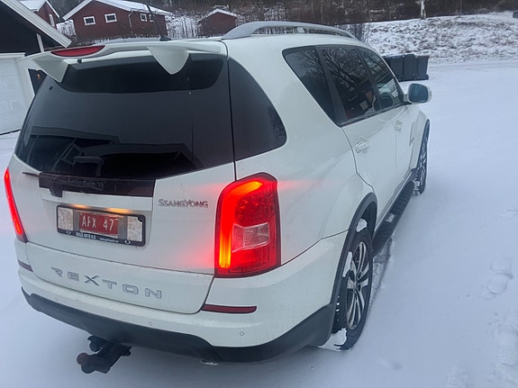 SsangYong Rexton 4 of 5