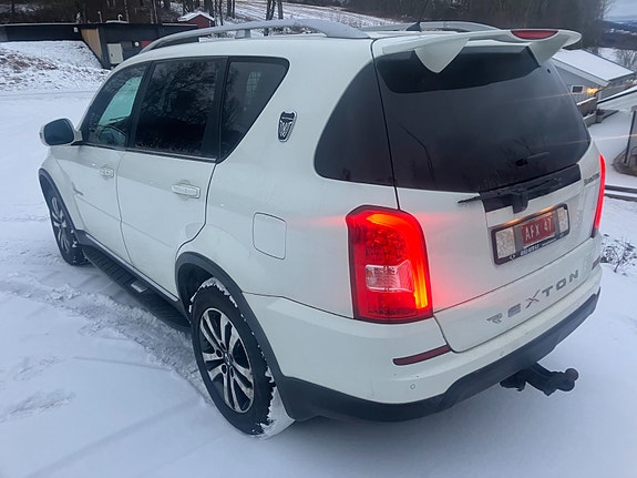 SsangYong Rexton 3 of 5