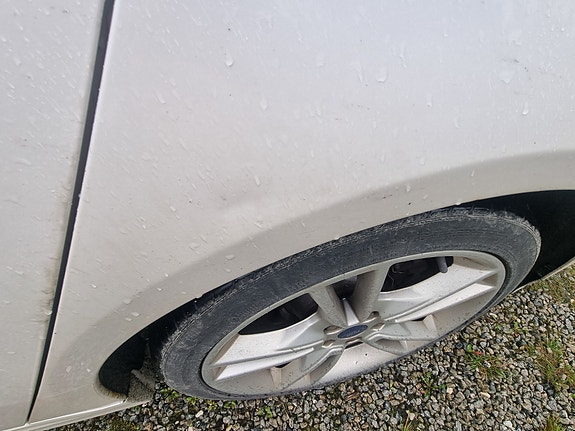 Ford Mondeo 11 of 16
