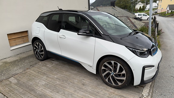BMW i3 4 of 16