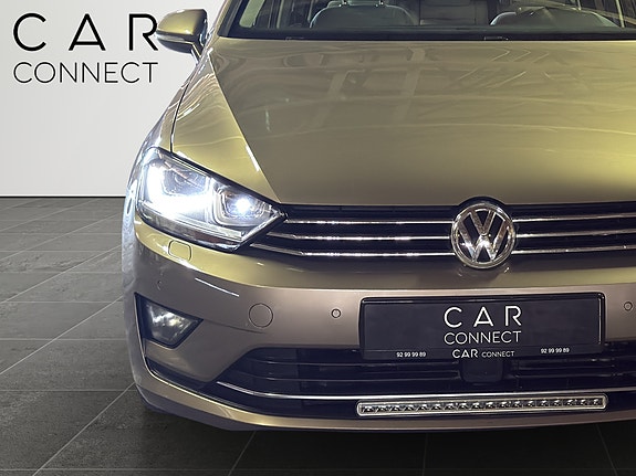 Volkswagen Golf Sportsvan 15 of 27