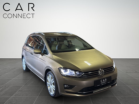 Volkswagen Golf Sportsvan 13 of 27