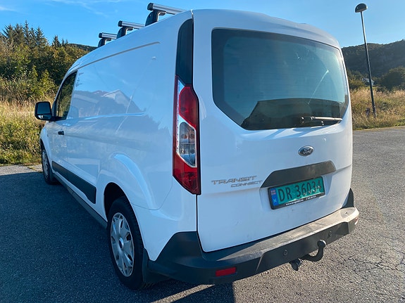 Ford Transit Connect 6 of 12
