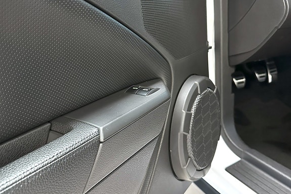 Ford Mustang 28 of 30