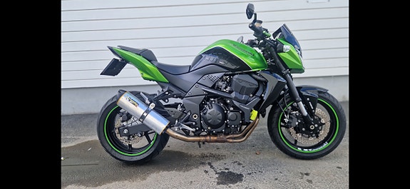 Kawasaki Z750 2 of 12