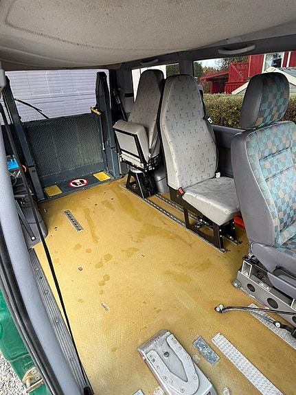 Mercedes-Benz Vito 110 6 of 27