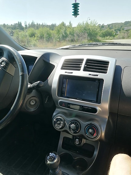 Toyota Urban Cruiser 4 of 5