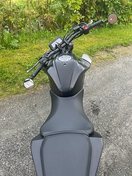 Honda CB 125 R 5 of 8