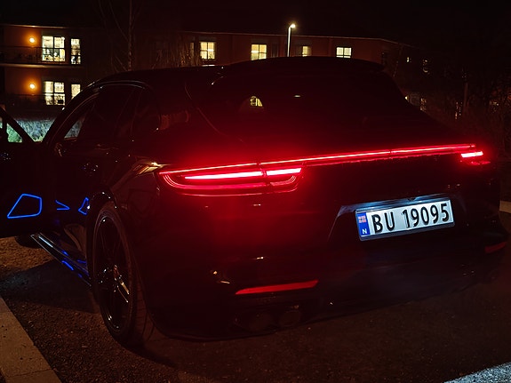 Porsche Panamera 12 of 30