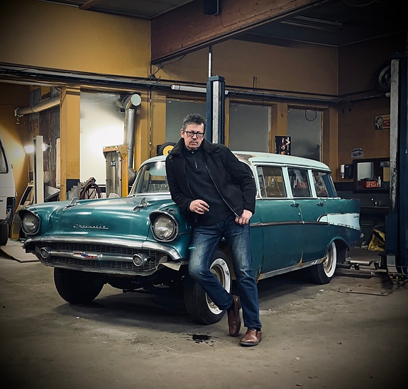 Sjefen’s drømmebil fra barndommen snart på veien (57 Chevy)