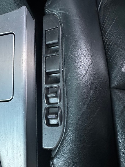Infiniti FX35 22 of 28