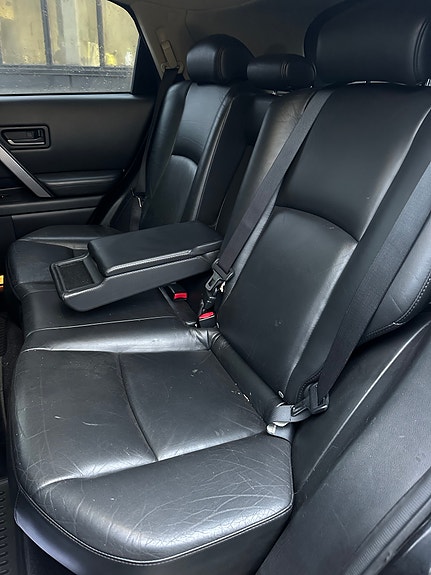 Infiniti FX35 18 of 28
