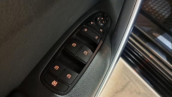 Mercedes-Benz X350 d 26 of 30