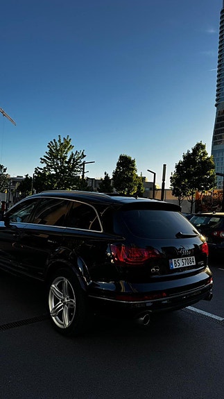 Audi Q7 6 of 30