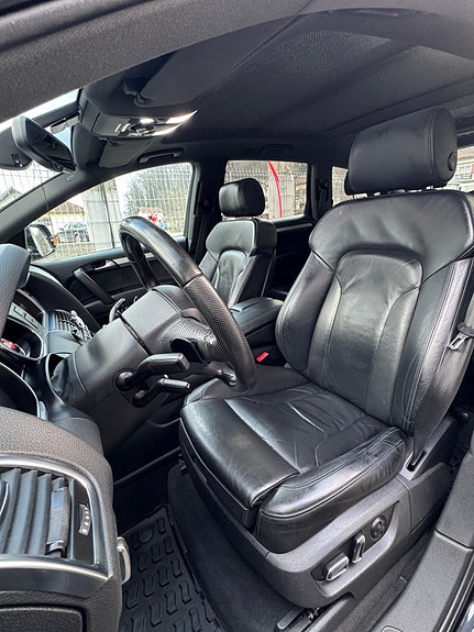 Audi Q7 11 of 30